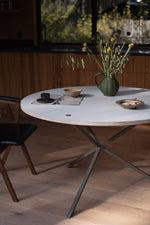 NEB Round Dining Table With Top In Laminate